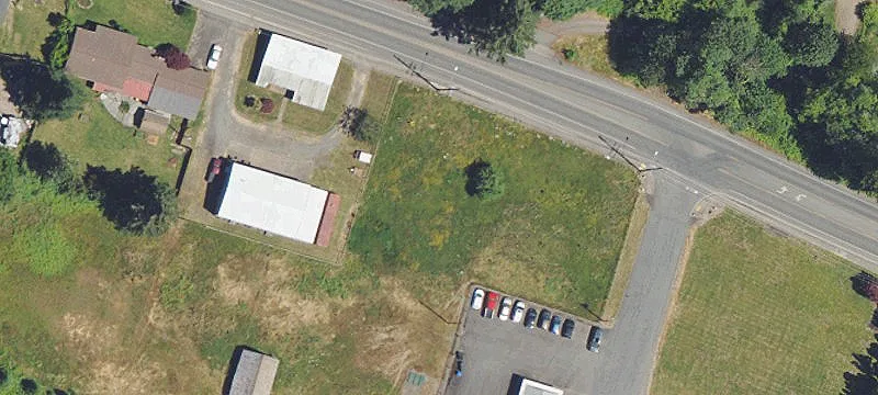 1320 Main St