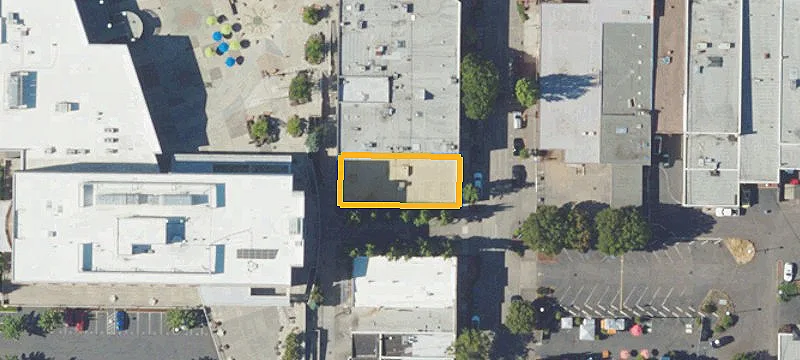 137 2nd Ave