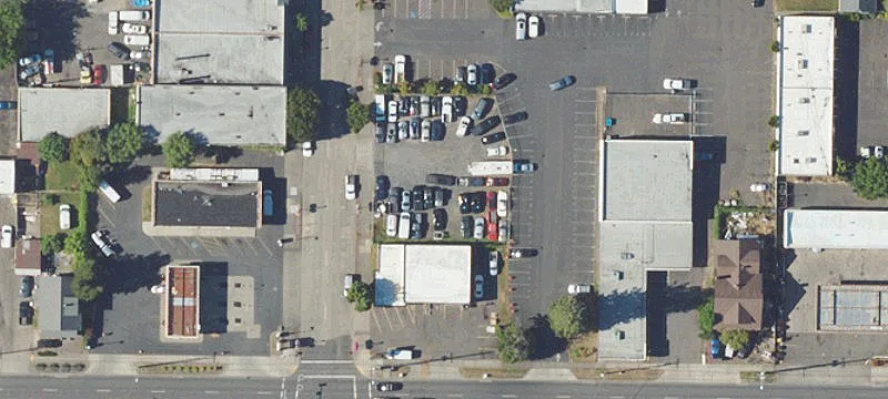 258 3rd Ave