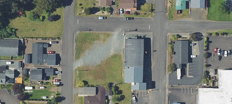 605 Acacia Ave