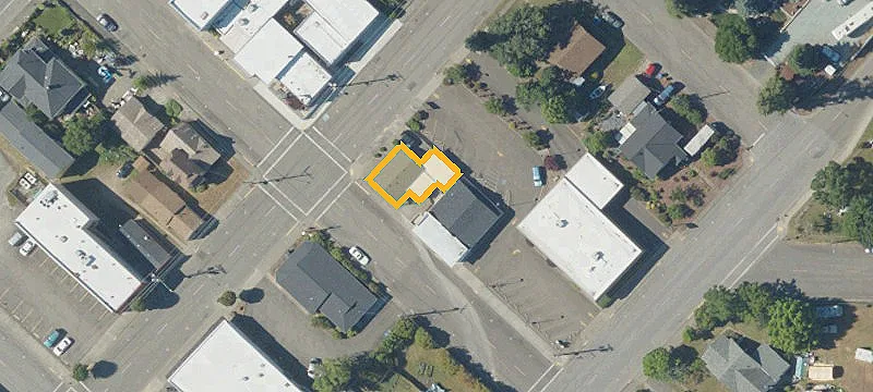 305 2nd Ave