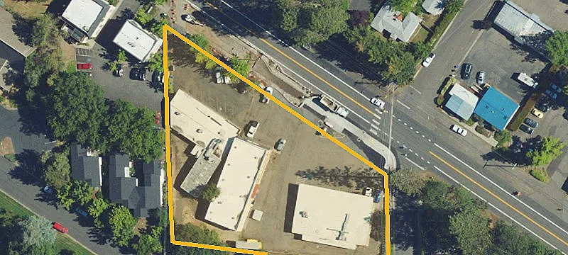 1668 Siskiyou Blvd