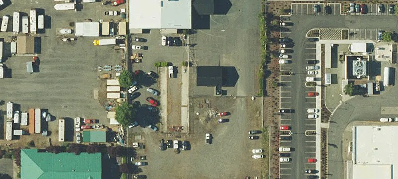 711 Un Ave