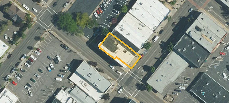 501 Main St