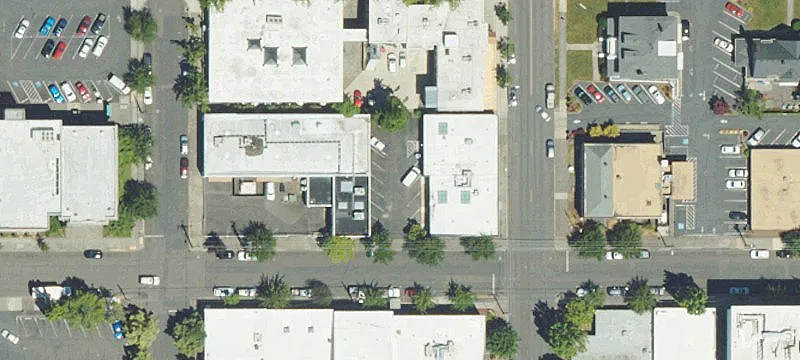 410 4th St
