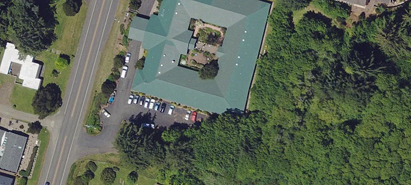 1882 Hwy 101st N