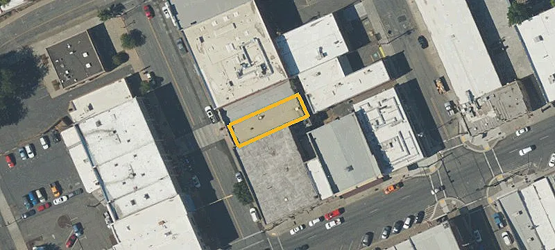 136 Main St