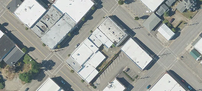121 2nd Ave