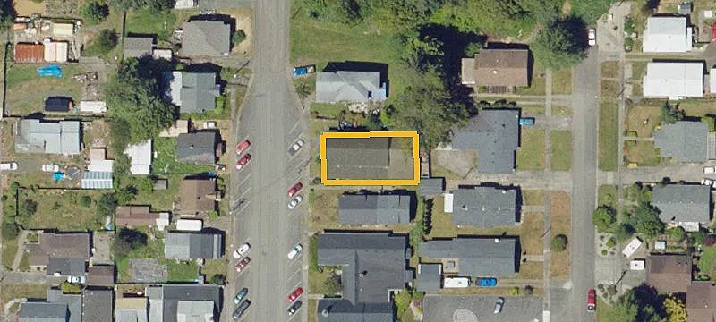 364 Baxter St