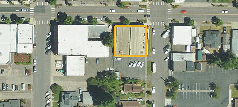 275 Main E St
