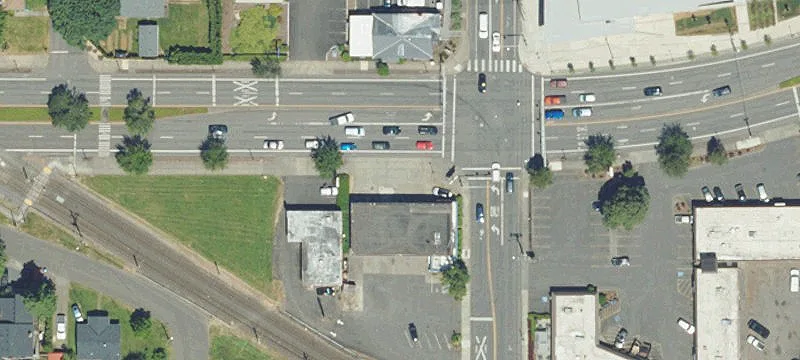 22 Wi Nw Division St