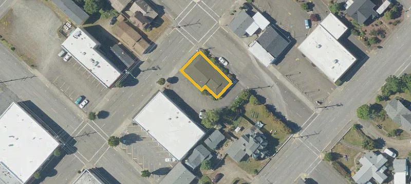 235 2nd Ave