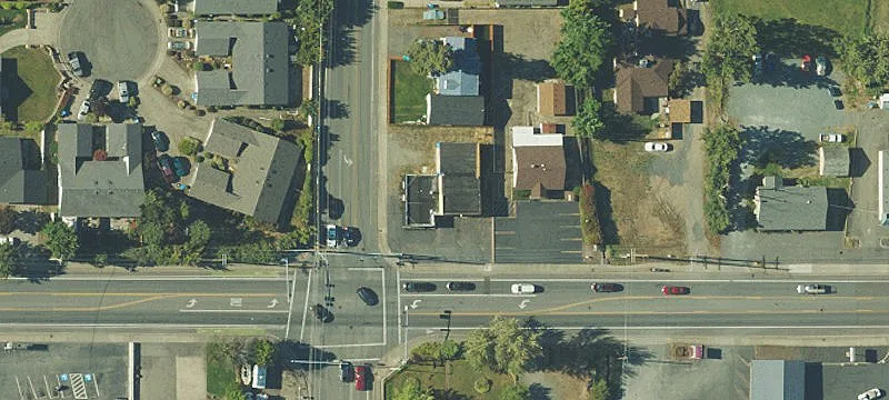 1990 Redwood Ave