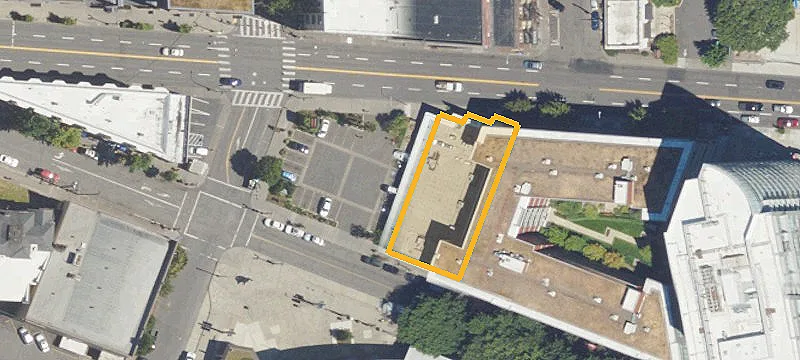 1972 Wi W Burnside St