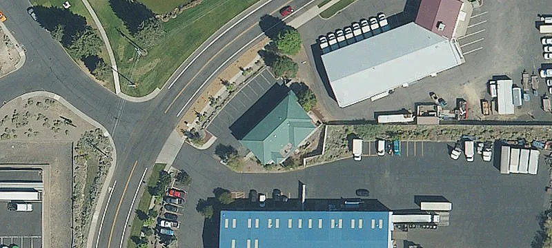 1180 Lk Rd