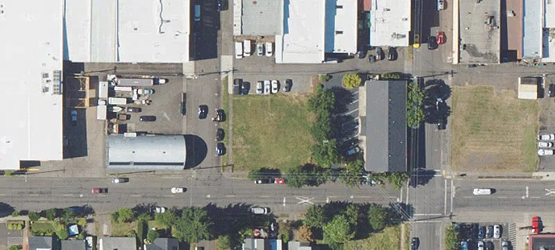 301 2nd St