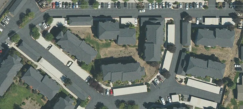 2020 Linnea Dr