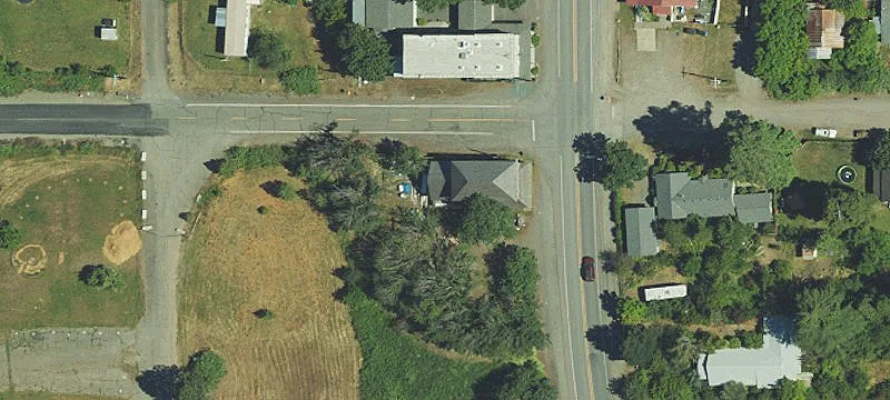24126 Redwood Hwy