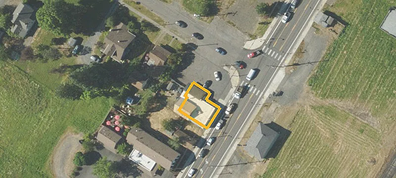 926 Hwy 99w