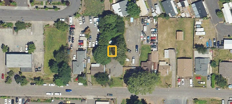 8415 Hinkley Ave