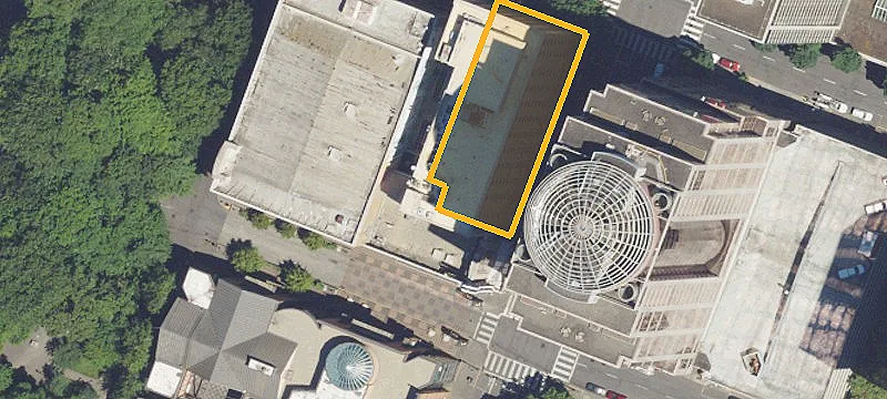 1001 Wi Sw Broadway