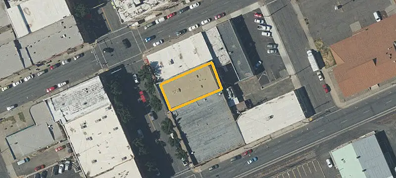 412 Main St