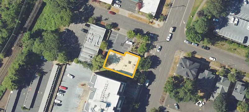 735 Commercial SE St