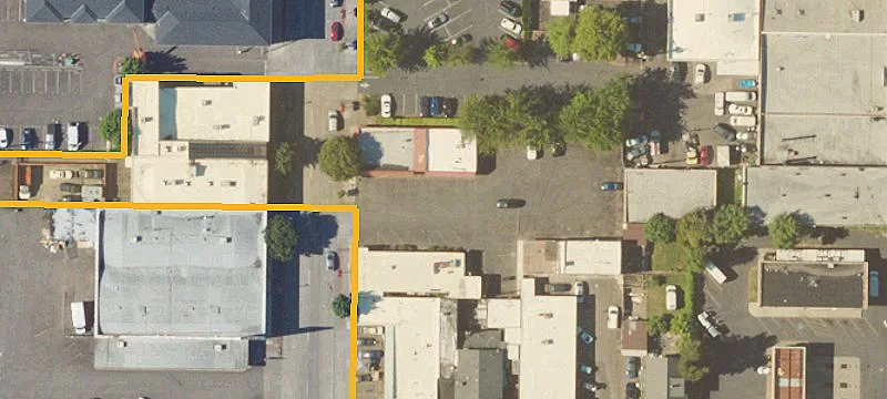 246 2nd Ave