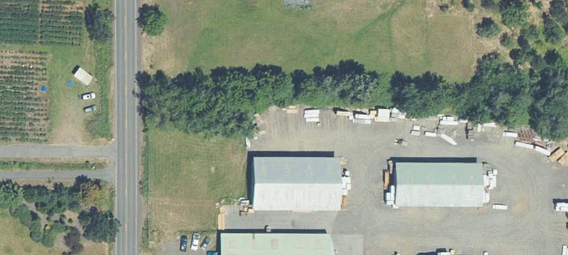 735 Frankton Rd