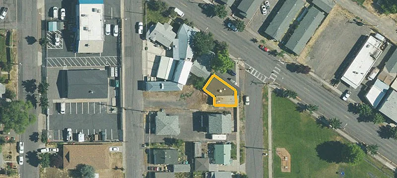 318 Main St