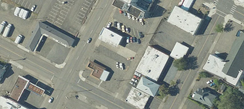835 Stephens St