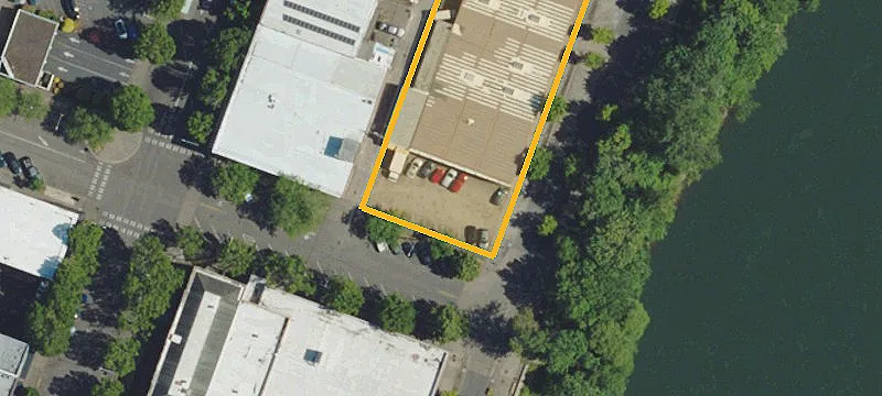 246 1st St
