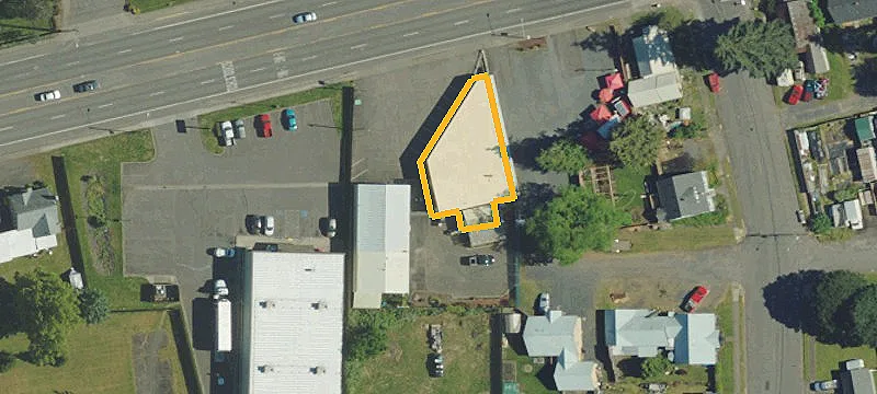 2101 Main St
