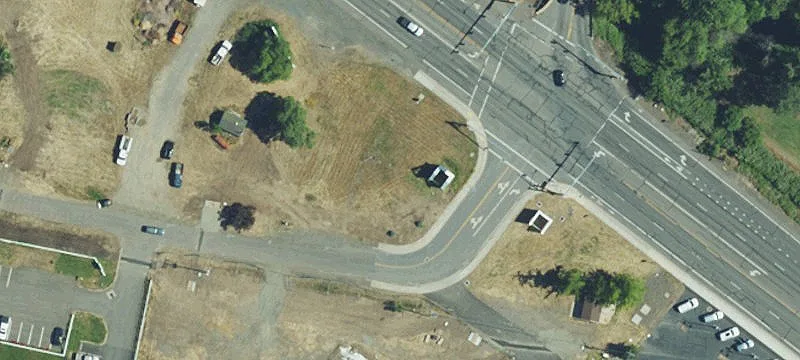 2073 Hwy 99th N