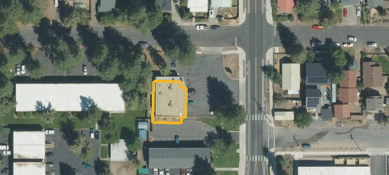 1400 Albany Ave