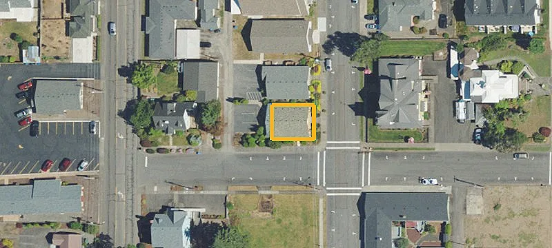 617 2nd Ave