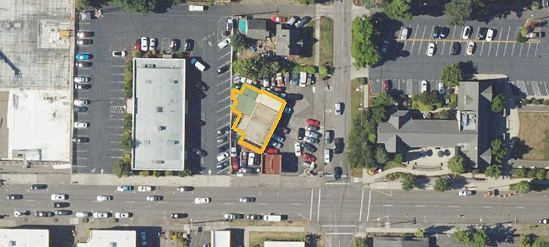 495 Main St