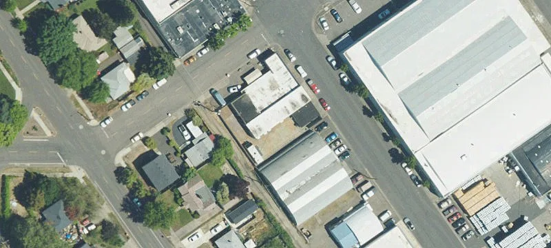 702 Grape St