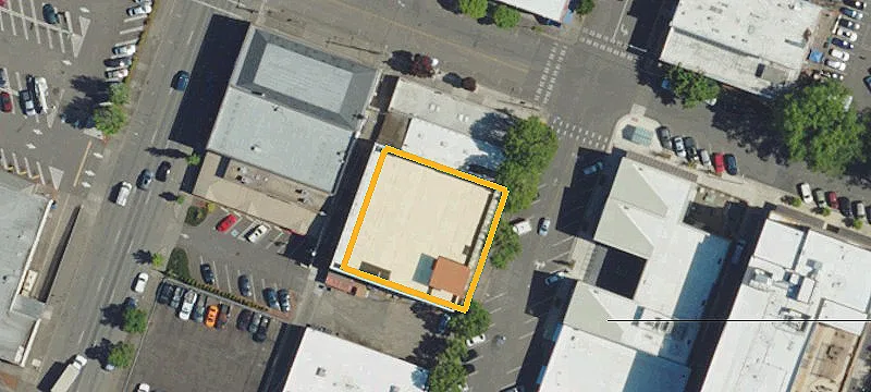 400 2nd St