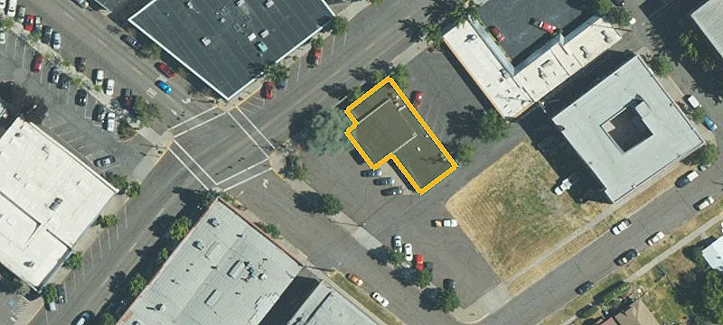 900 Klamath Ave