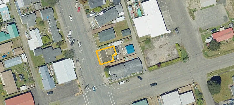 110 8th St