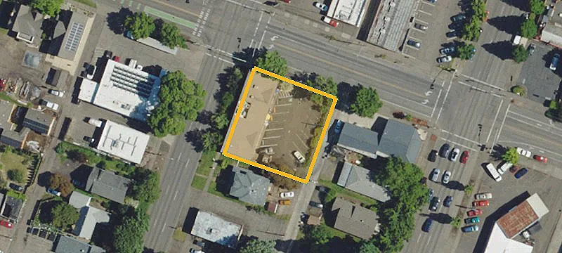 370 Western Blvd