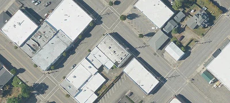 135 2nd Ave