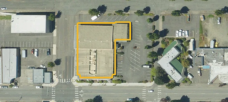 350 Commercial Ave
