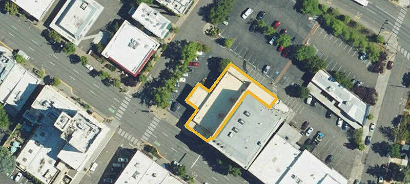 243 Main St