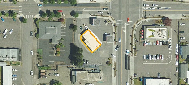 595 Main E St
