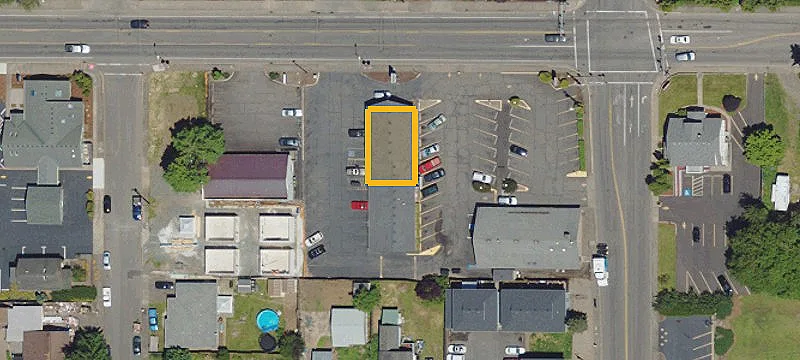 1785 Main St