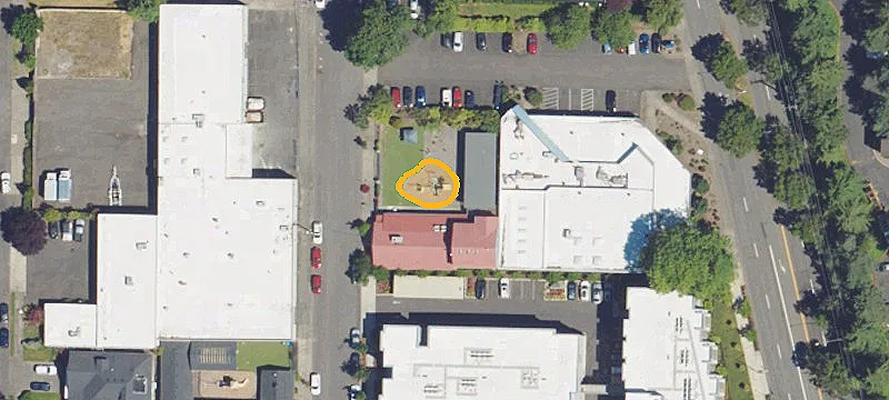 5816 Hood Ave
