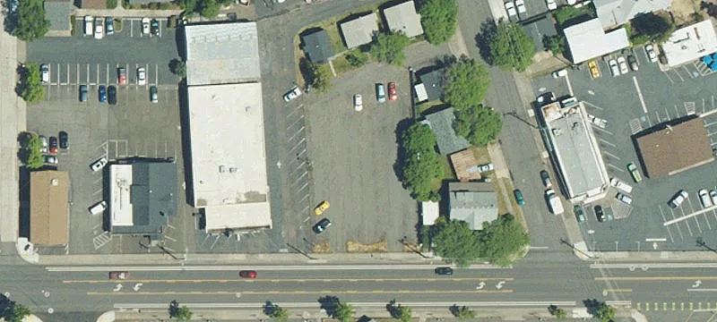 325 Jackson St