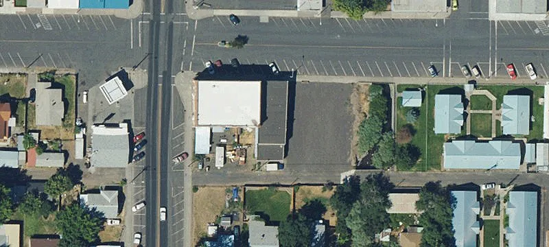 182 Main St